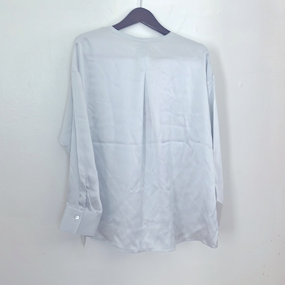 ladies top long sleeves - Picture 3 of 4
